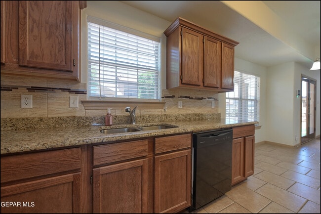 Building Photo - 6209 Cosecha Luna Cir