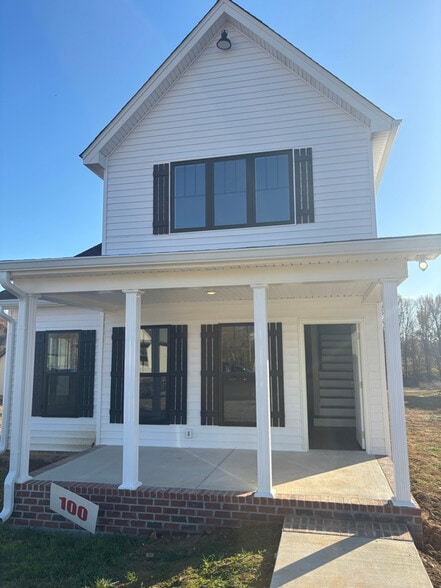 Building Photo - 163 Apache Ln