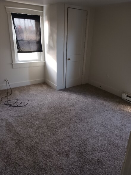 Building Photo - 35 Hartman Bridge Rd