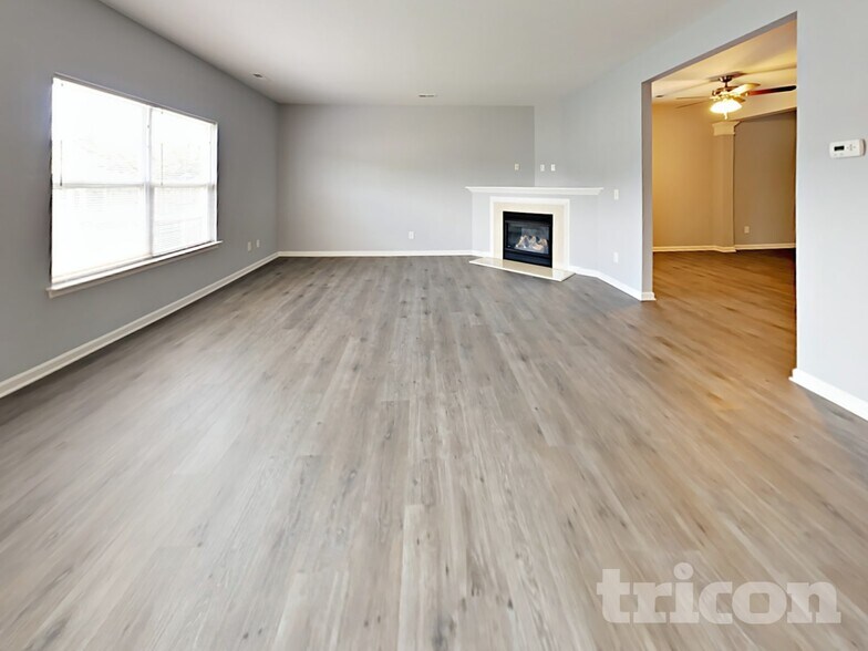 Building Photo - 8600 Old Potters Rd