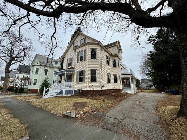 Building Photo - 109 Glenwood Ave