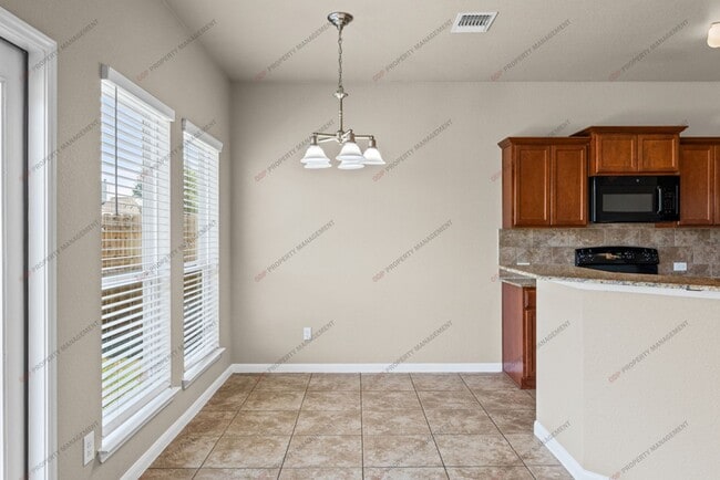 Building Photo - 8012 Redbrush