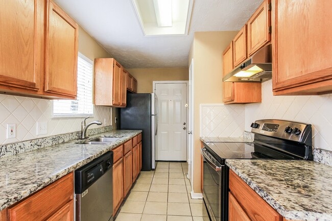 Building Photo - 16146 Coyridge Ln