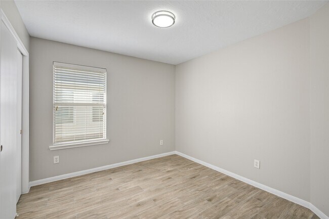 Building Photo - 10818 Elgar Ln