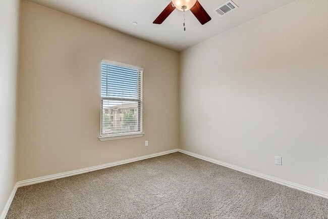 Building Photo - 2518 Adam Ln