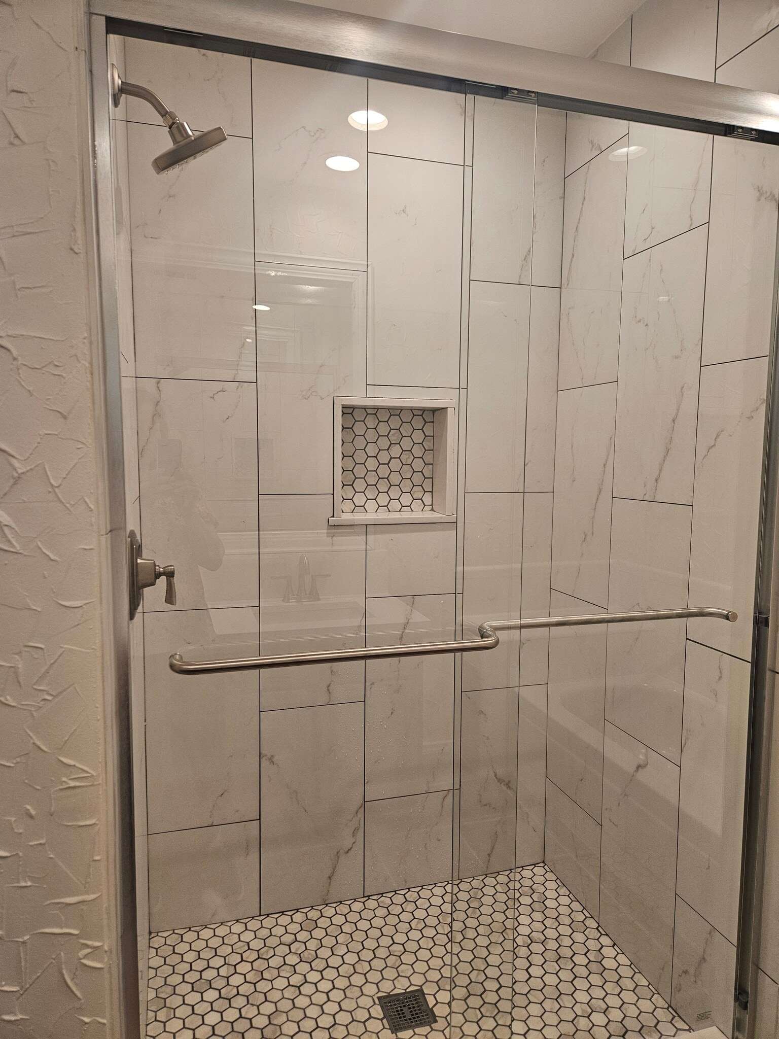 New Shower - 580 Parkway Blvd