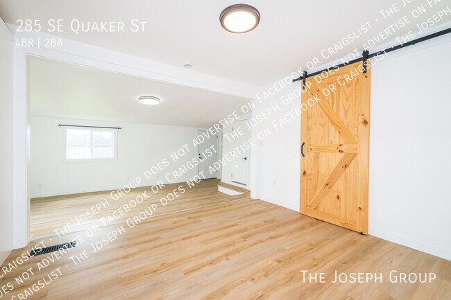 Building Photo - 285 SE Quaker St