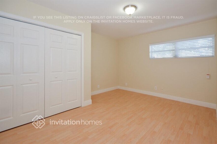 Building Photo - 3100 SW 20th Ct