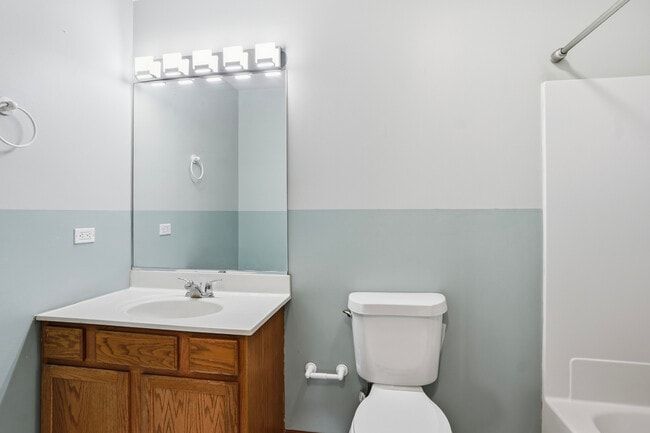 Building Photo - 5610 W Von Ave