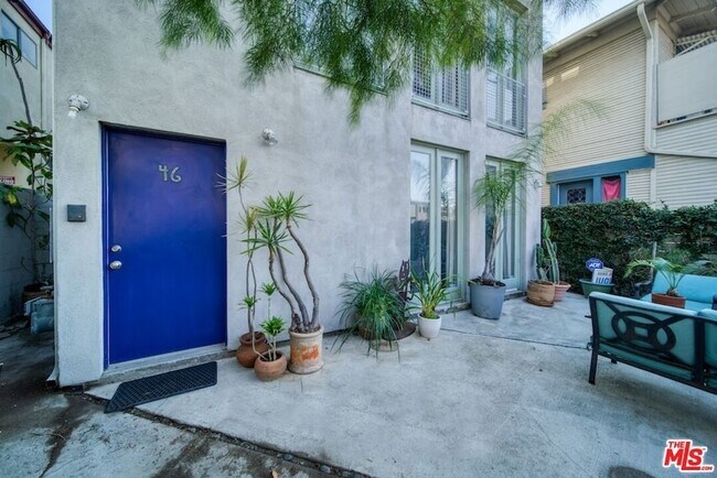 Building Photo - 46 Rose Ave