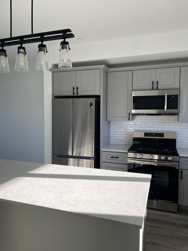 Building Photo - NEW! 2 Bedroom on campus! First Month Free!!