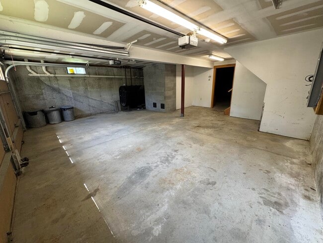 Building Photo - 455 Lead Mine Rd