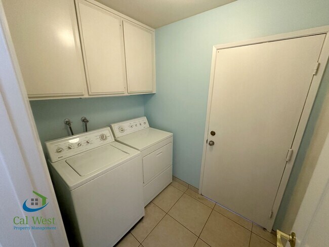 Building Photo - $4795 - South San Jose 4Bd / 2 Ba Single F...
