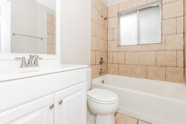 Building Photo - 2631 Dawn Star Dr