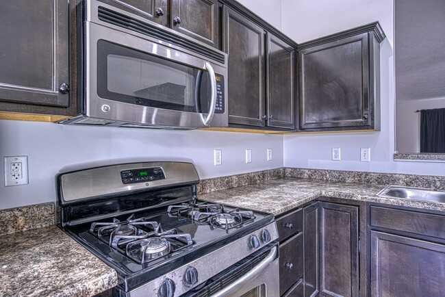 Building Photo - 4823 Penrose Dr