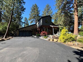 Building Photo - FOR RENT: FURNISHED LONG-TERM EXTREMELY CO...