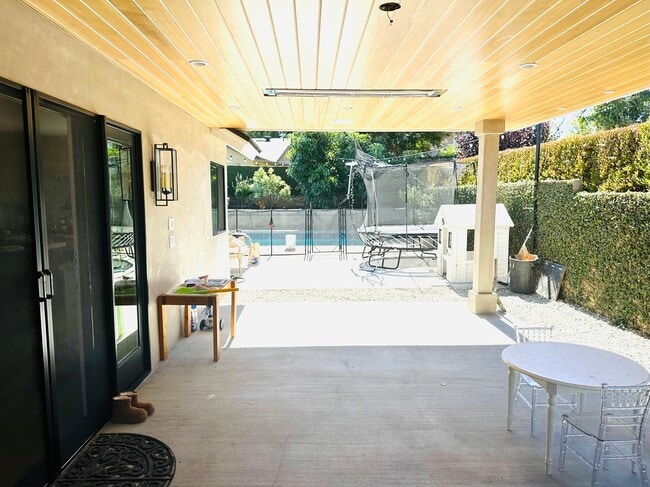 Building Photo - 32 Dobkin Pl