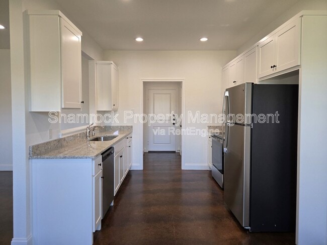 Building Photo - 159 Windmill Wy
