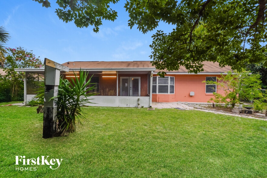 Building Photo - 3257 Utah Dr
