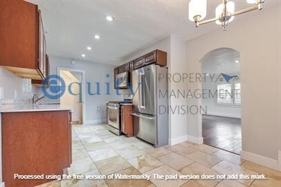 Building Photo - 4858 Viewmont St