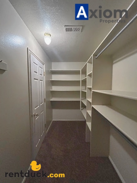 Building Photo - 1819 S Von Elm St