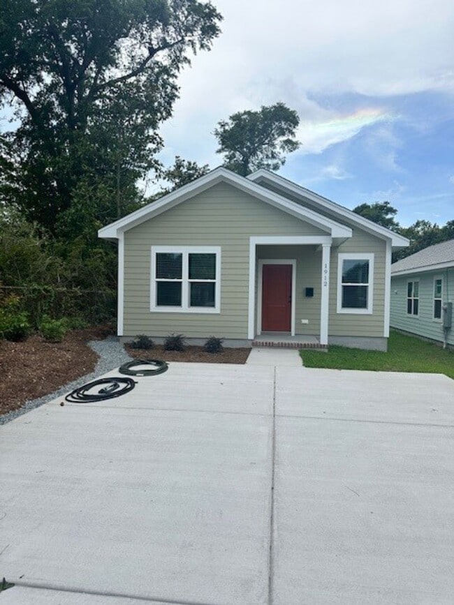 Building Photo - New Construction 3 Bedroom Home