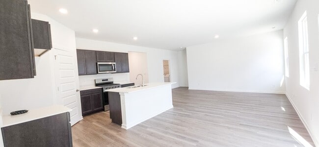 Building Photo - 4191 Viceroy St