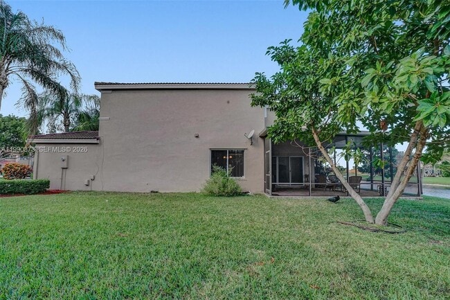 Building Photo - 1726 SW 110th Terrace