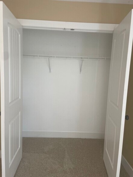 Upstairs Bedroom Closet - 3947 River Pointe Ln