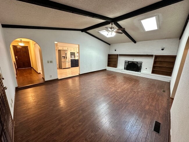 Building Photo - 4bed/3bath Home Available for Rent in Central Norman!!