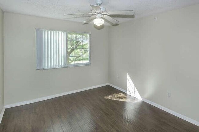 Building Photo - 4151 N Haverhill Rd