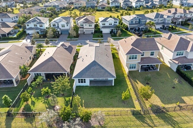 Building Photo - 1346 Harvester Xing