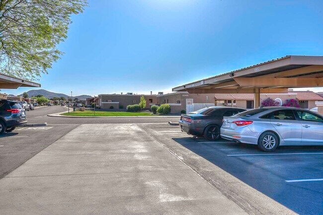 Building Photo - 20402 N 6TH Dr