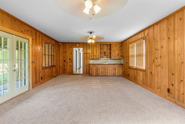 Building Photo - Newly renovated home with a large yard per...