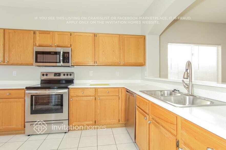 Building Photo - 17609 N 14th St