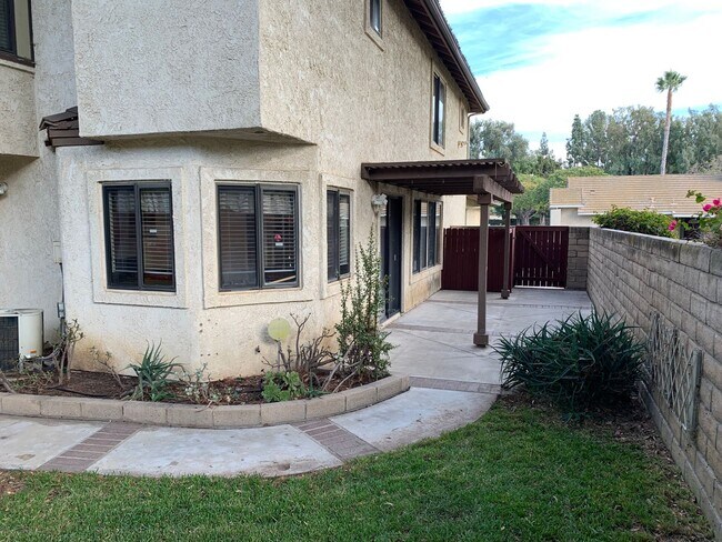 Building Photo - 4955 Galano Dr