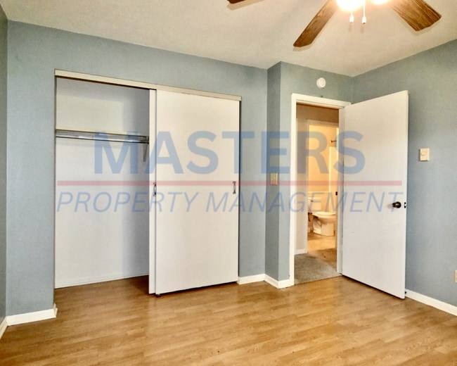 Building Photo - 3 Bedroom House