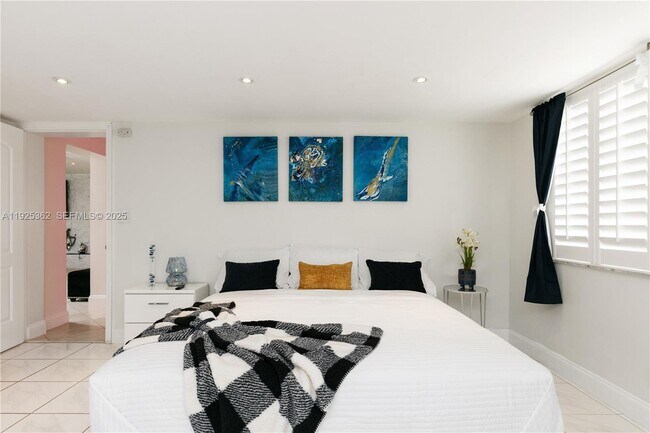 Building Photo - 1900 N Victoria Park Rd