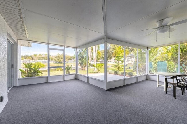 Building Photo - 1694 Town Park Dr