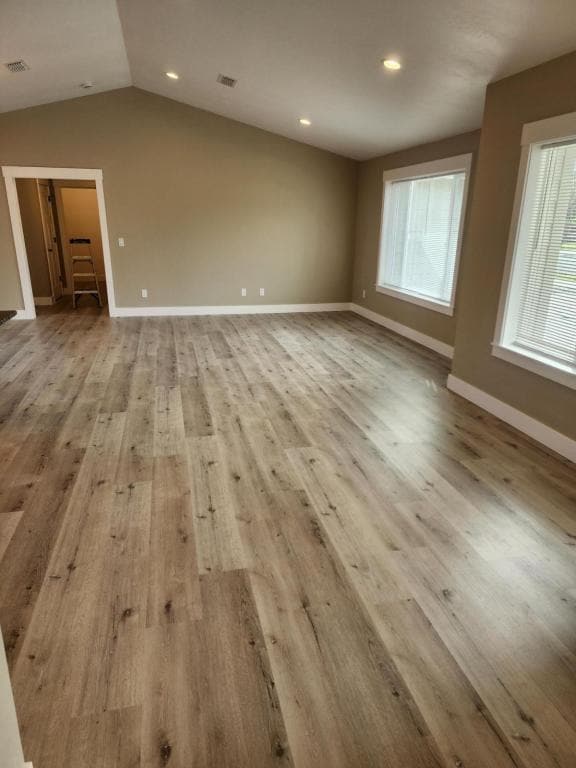 Building Photo - 171 SW Jefferson Rd