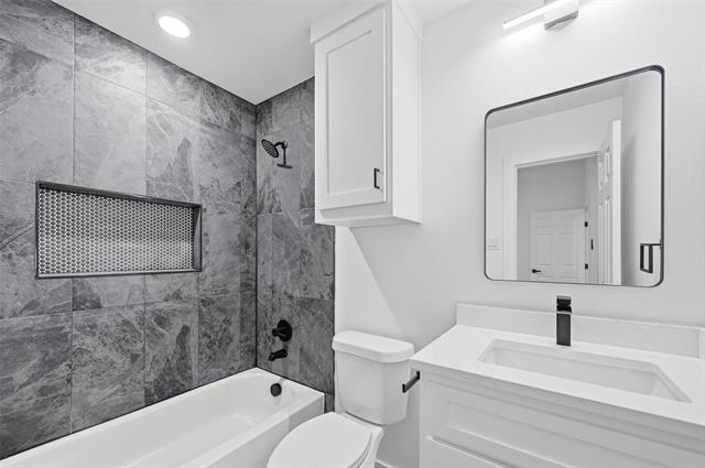 Building Photo - 1311 Oneal St