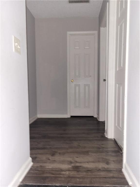 Building Photo - 7620 Creekside Ln