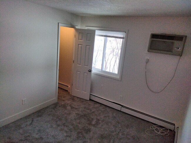 Building Photo - 7434 72nd Ln N