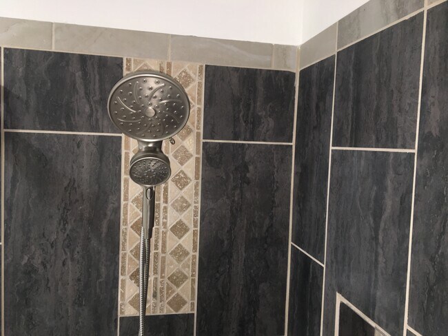 Building Photo - 4455 Singleton Rd