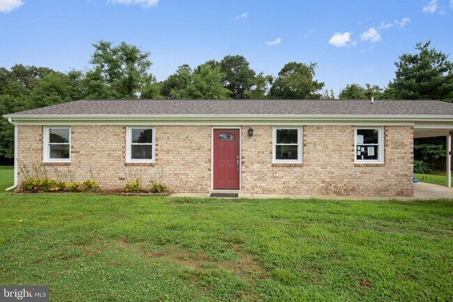 Building Photo - 6055 Dawn Dr