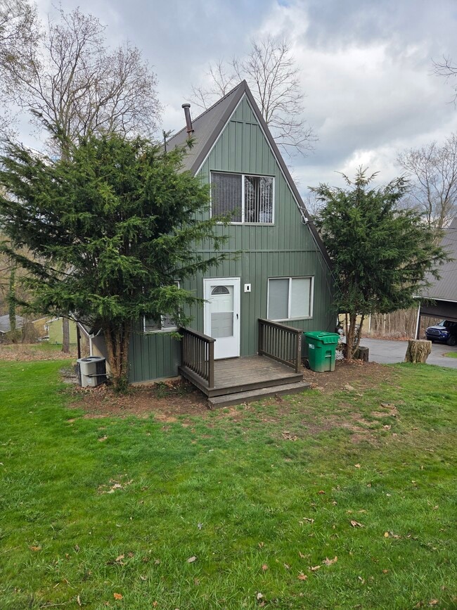 Building Photo - 510 Mercer Rd