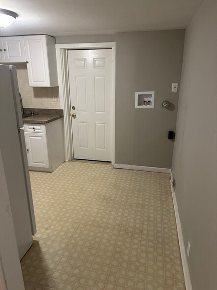 Building Photo - 714b Glen Rd