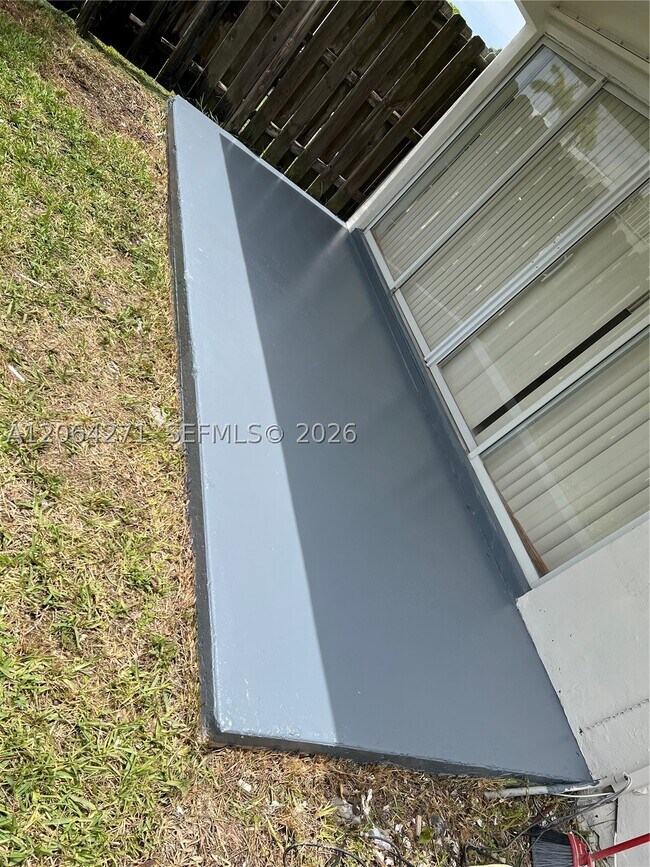 Building Photo - 7737 SW 88th St