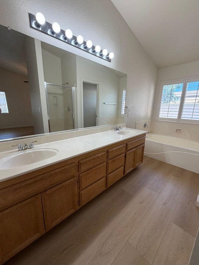 Building Photo - 9839 Tarzo Way