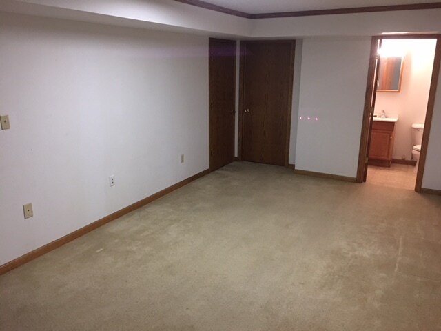 Building Photo - 604 N Plaza Blvd